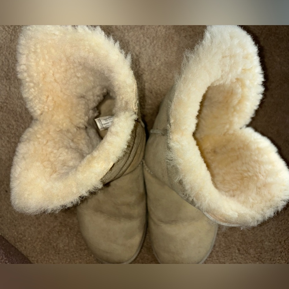 Mini Cream Uggs With Button On Side - image 4